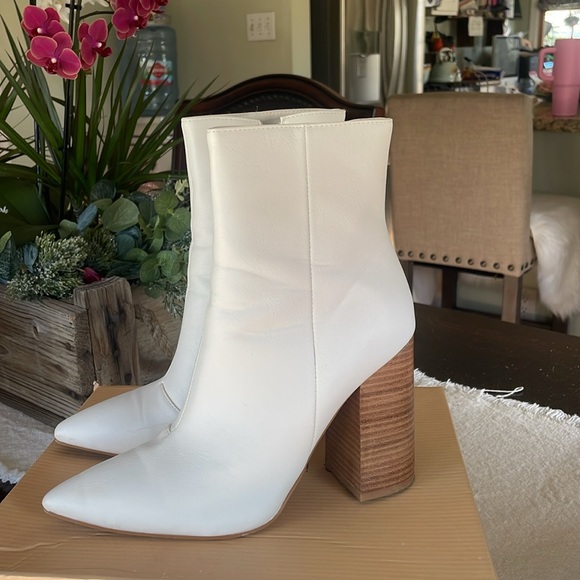 Princess Polly Billini Tio Boots White - Picture 2 of 5
